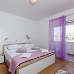 Four-bedroom In Stobrec Ferienhaus Split