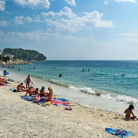 Four-bedroom In Stobrec * Split