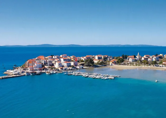 Four-bedroom In Stobrec Holiday home