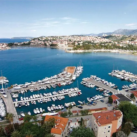 Four-bedroom In Stobrec Ferienhaus Split